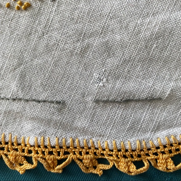 Vintage Tablecloth Embroidered Dresser Scarf Harvest wheat Corn Flowers Handmade - Picture 7 of 7